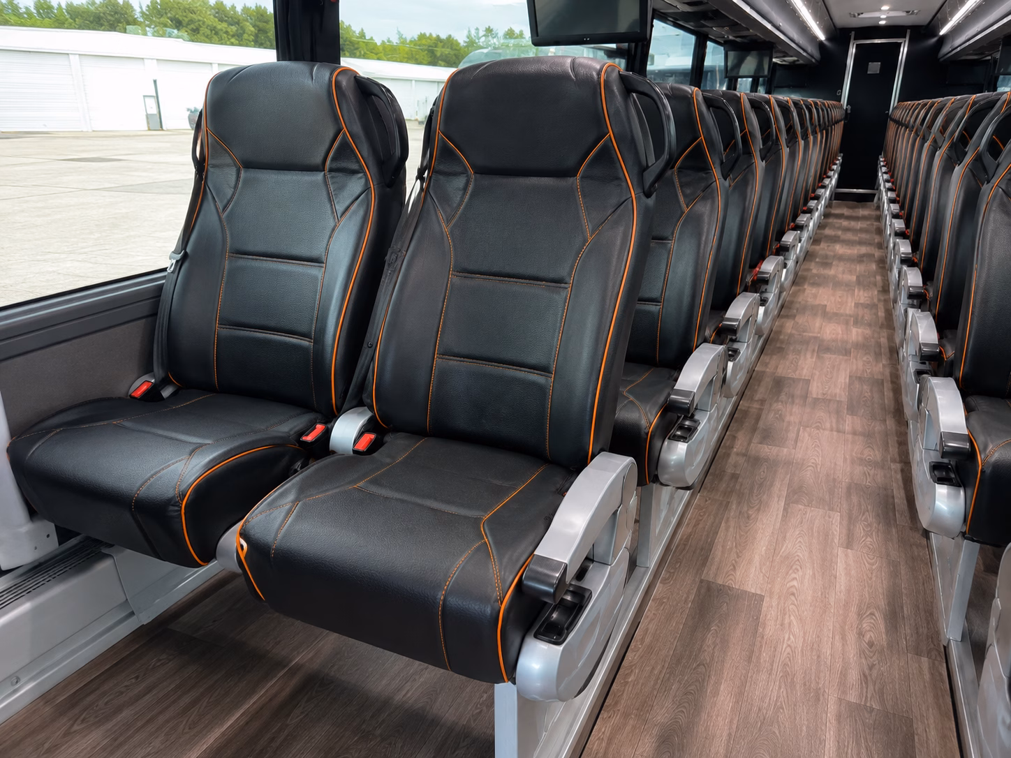 we make it simple to compare buses for every part of your hoover wedding weekend